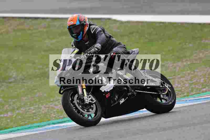 /01 24.-27.01.2025 Moto Center Thun Jerez/schwarz-black/60